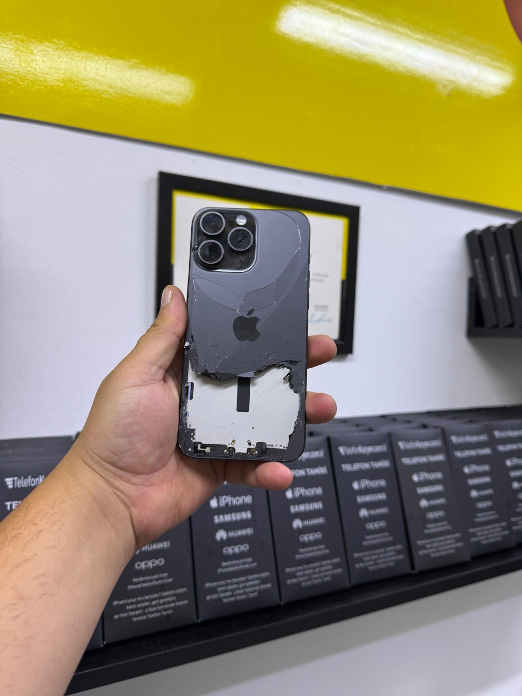 Antalya iPhone 16 Pro Max Back Glass Replacement 
