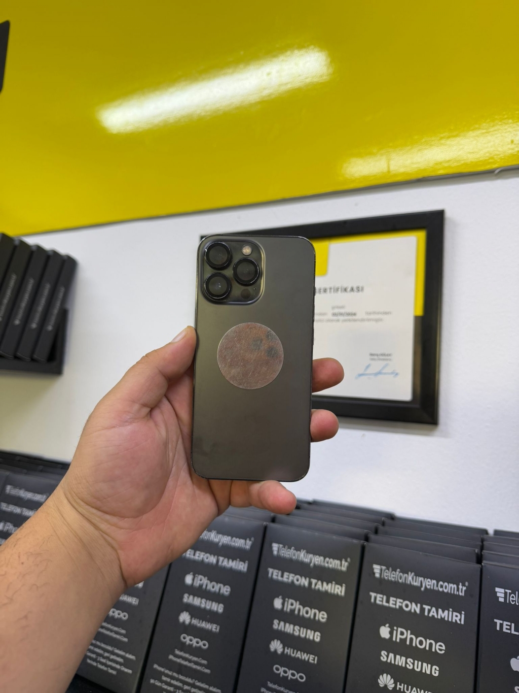 iPhone 13 Pro Max Ekran Değişimi Antalya