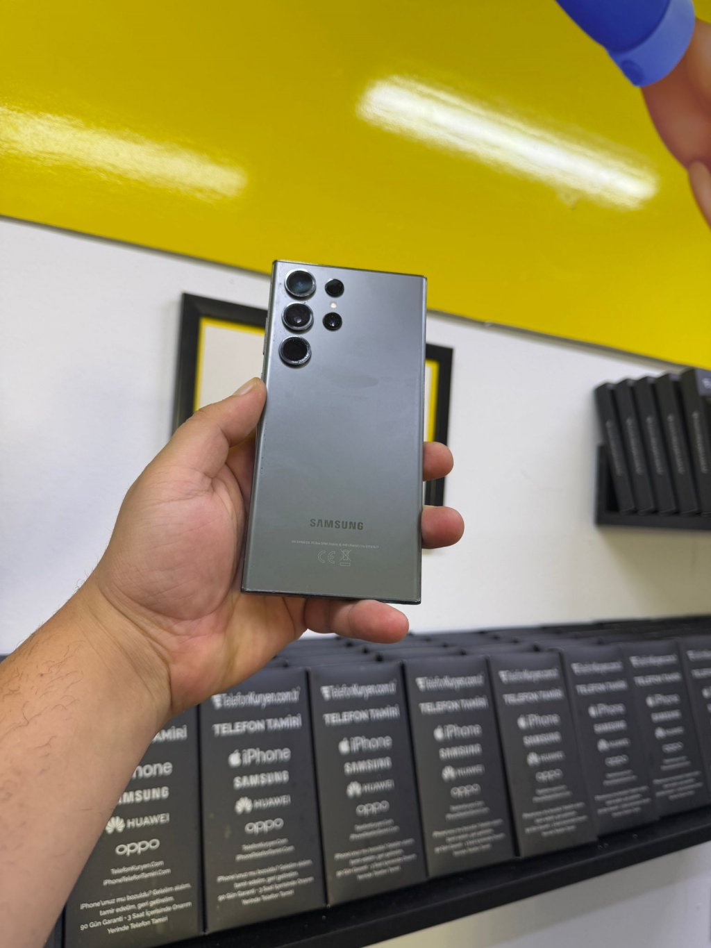 Samsung Galaxy S25 Ultra Ekran Değişimi Antalya 